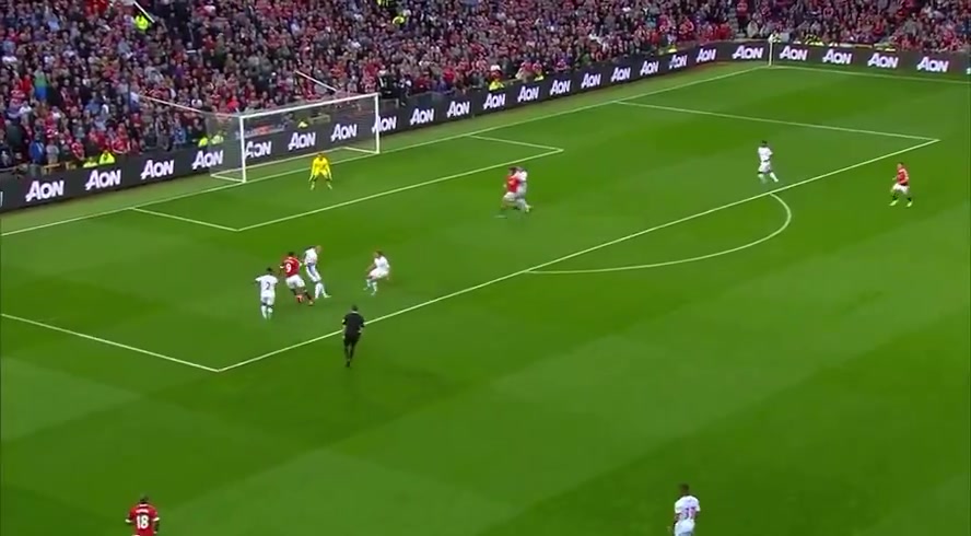 回顧馬夏爾對(duì)利物浦的首秀進(jìn)球毀了他的究竟是什么