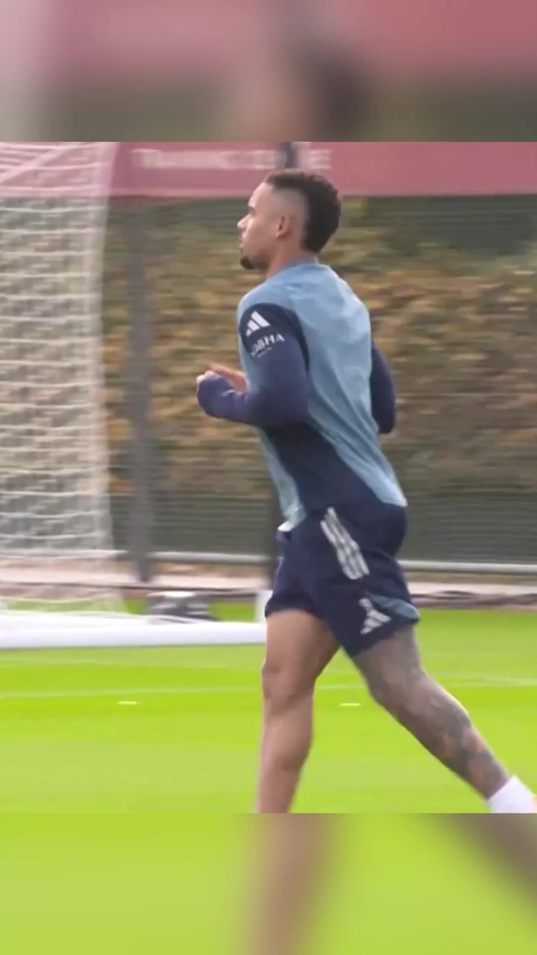 期待重返賽場熱蘇斯傷愈歸來參加球隊訓(xùn)練