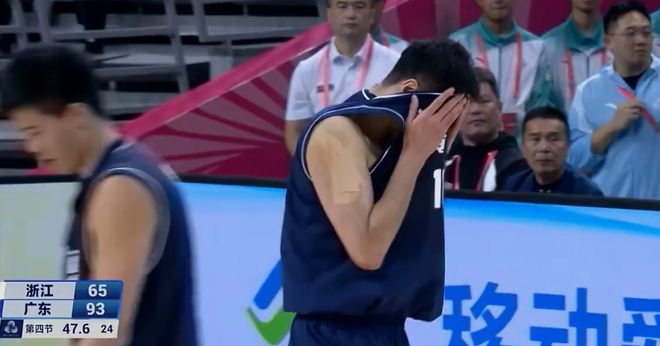 狂勝浙江28分粵迷仍不滿意！廣東最大混子揪出，不上你早贏37分瞭