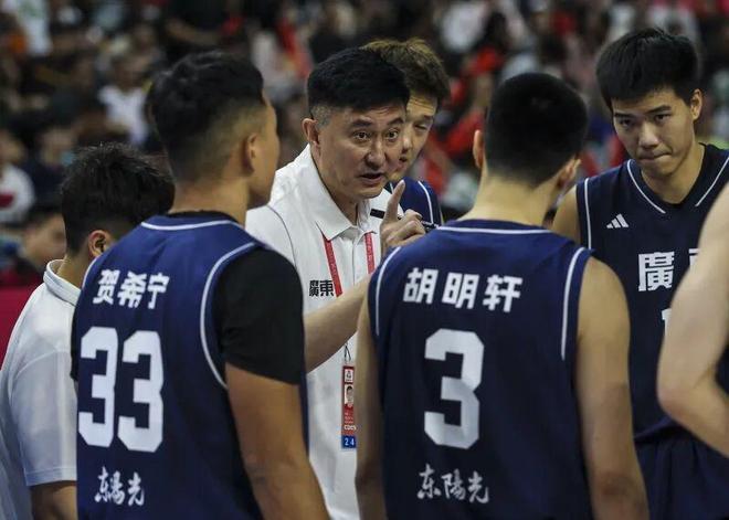 廣東28分大勝浙江，三戰(zhàn)全勝奪小組頭名，1/4決賽對陣天津