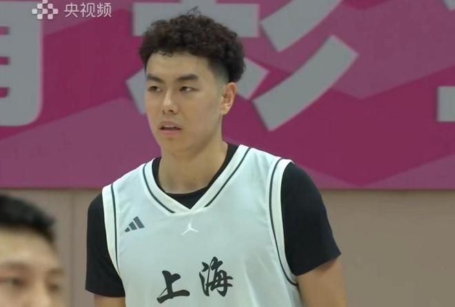 浙江6分力克上海晉級(jí)四強(qiáng)，程帥澎19+6王奕博14分，閆鵬飛14+11