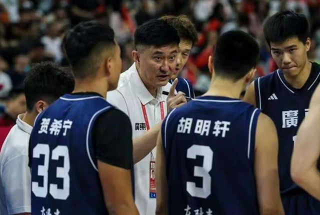 廣東男籃拒絕輸球！全力淘汰遼寧隊，趙睿爆發(fā)，央視直播